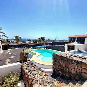 https://casa-olgita.in-canary-islands.com